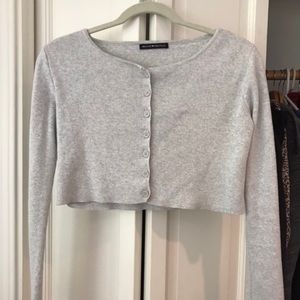 Brandy Melville Athelia Grey Button Crop Sweater